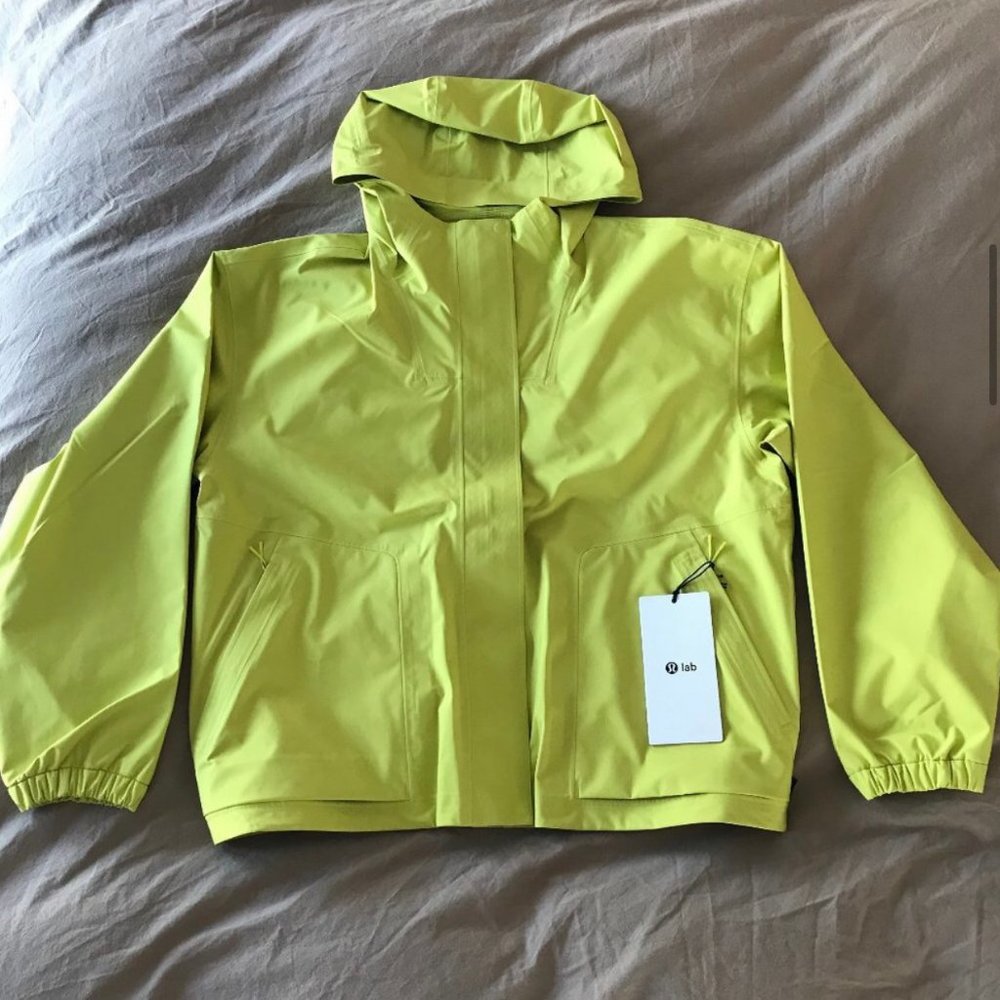 lululemon Lab Waterproof Shell - Picture 6 of 13